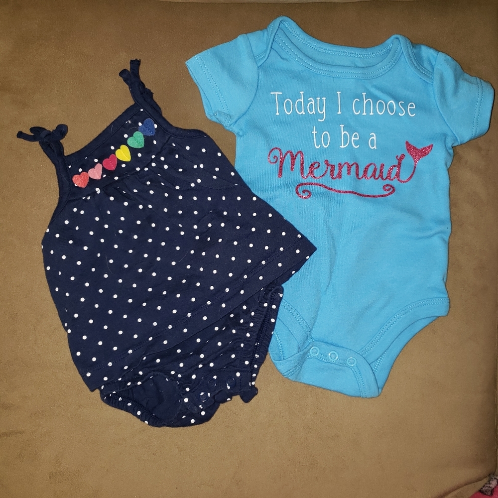 ❄2 piece lot/ Carter's & Babywear Onesies